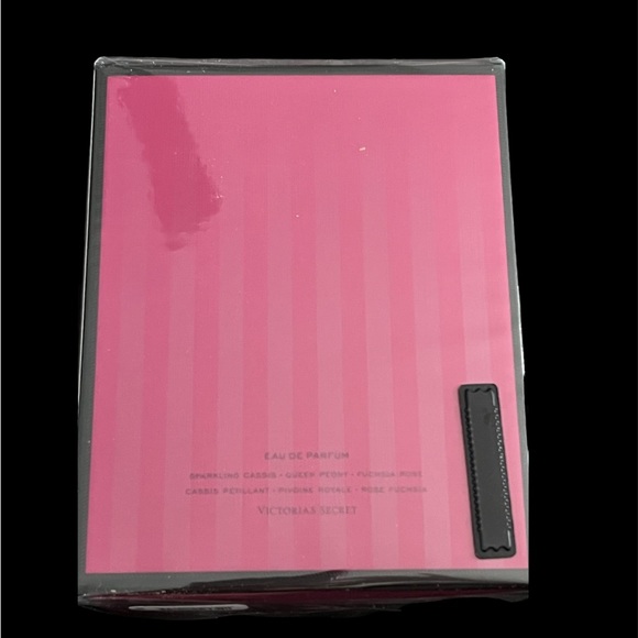 Sold- Victoria’s Secret Bombshell Passion Eau de Parfum- 3.4 fl oz - Picture 6 of 6